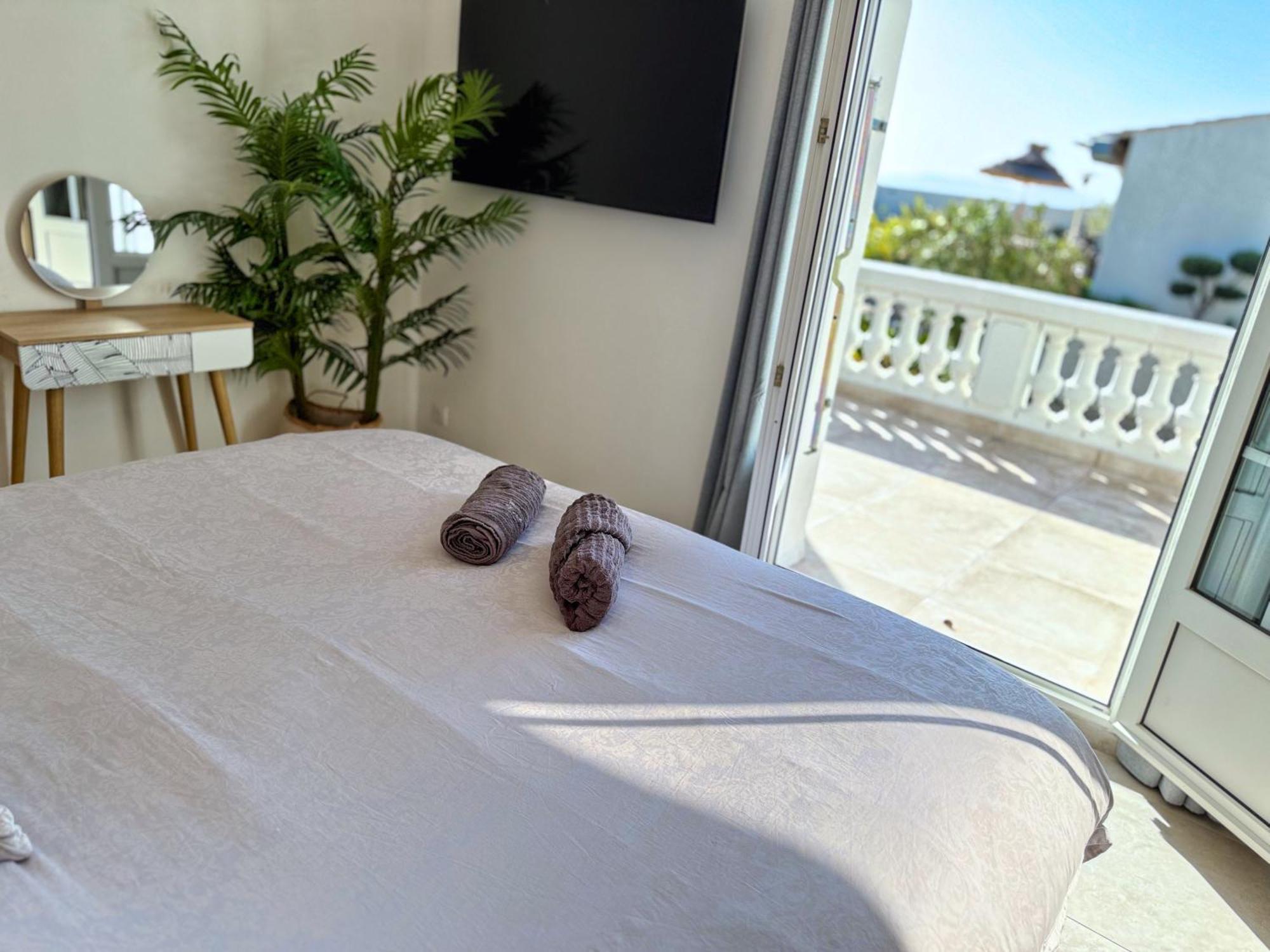 Villa Prestige 5 Etoiles, Piscine, Jacuzzi & Vue - Climatisation *
