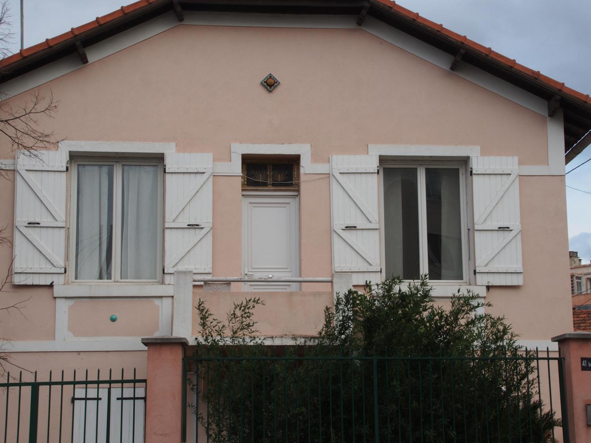 Séjour chez l'habitant Narnia Dans Maison, Salle De Bain Et Sejour A Partager