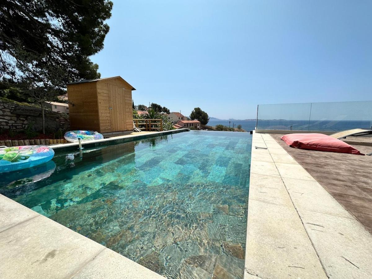 L Imprenable Villa