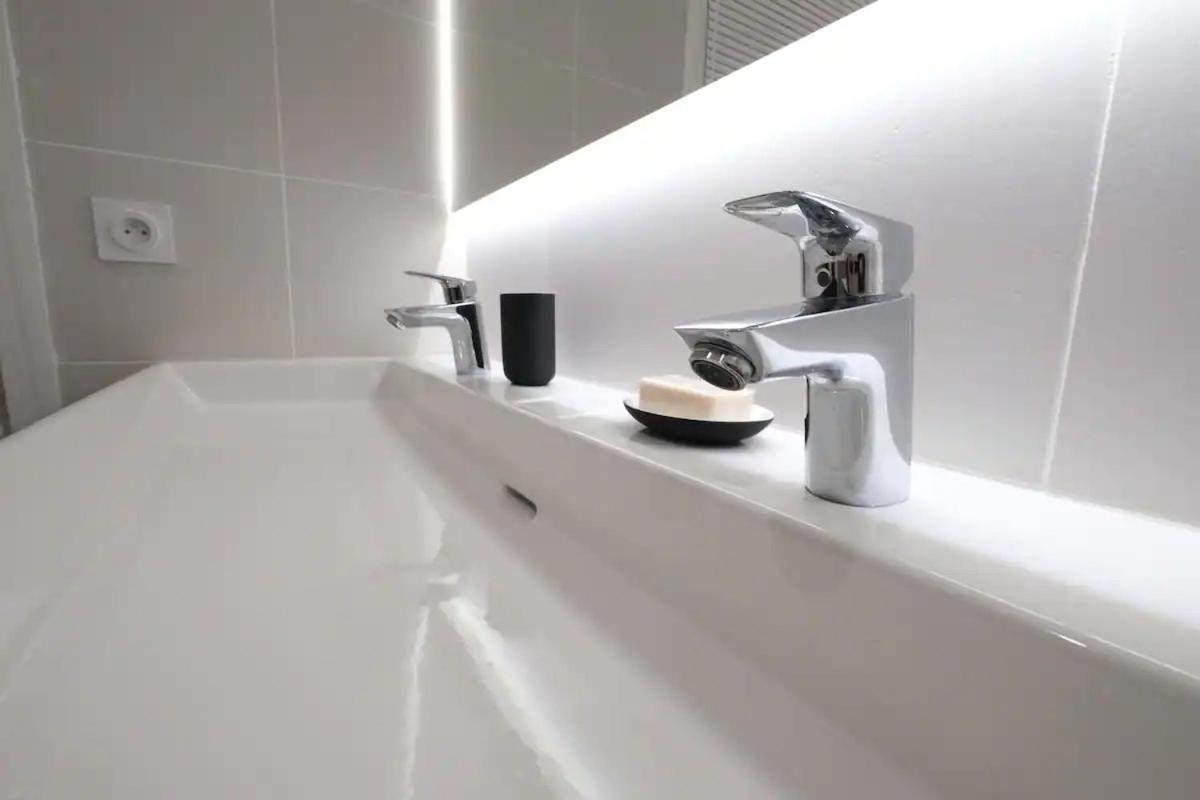 Design Vieux Port Equipe Climatise Marseille