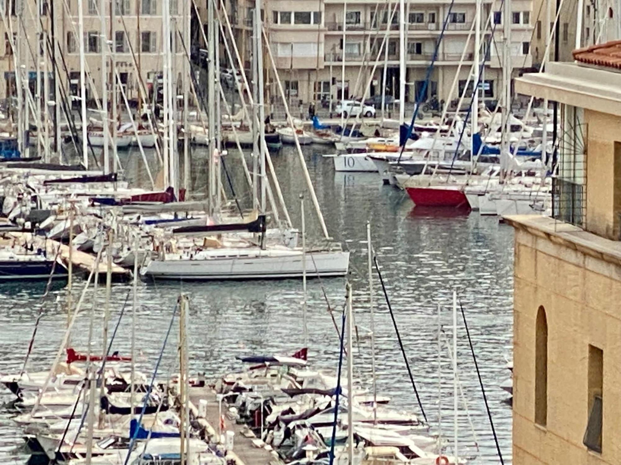 Click! Magical Views Notre-dame, Vieux Port & Rooftops - Walk To Apartment *