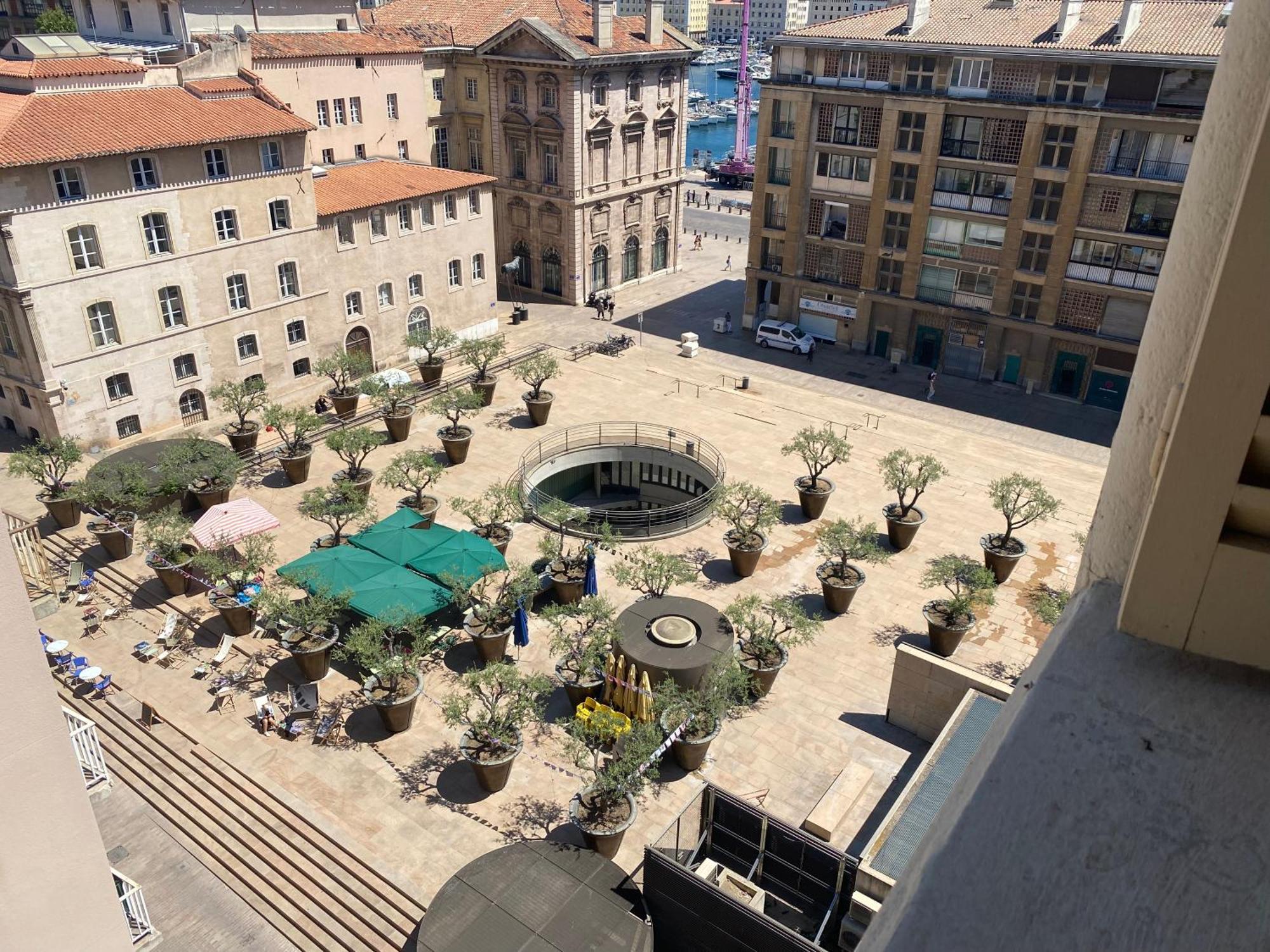 Apartment Click! Magical Views Notre-dame, Vieux Port & Rooftops - Walk To *