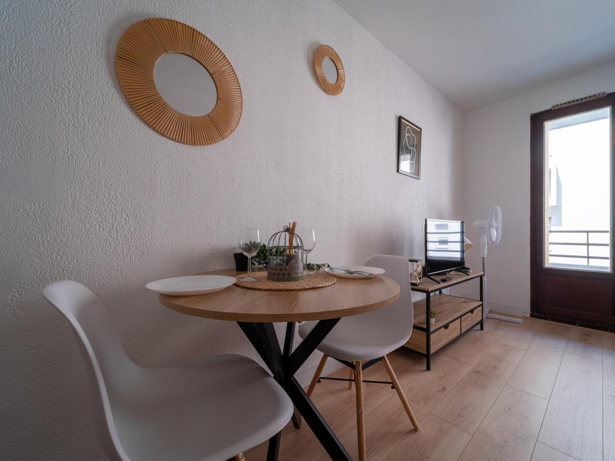 Equipe Avec Parking A 5min A Pied De La Gare St Charles Appartement