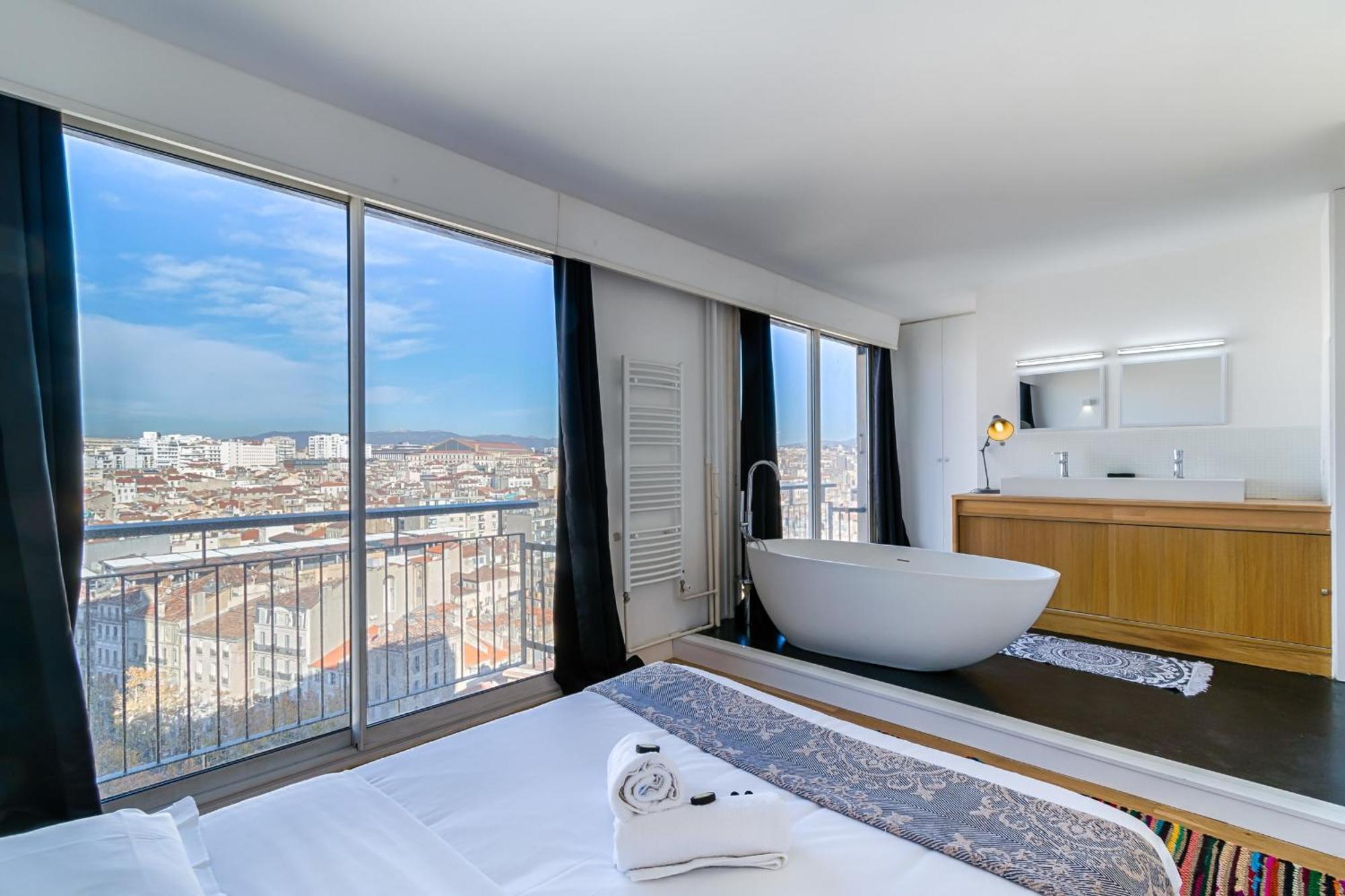 Vue Panoramique 360 Sur Appartement Marseille
