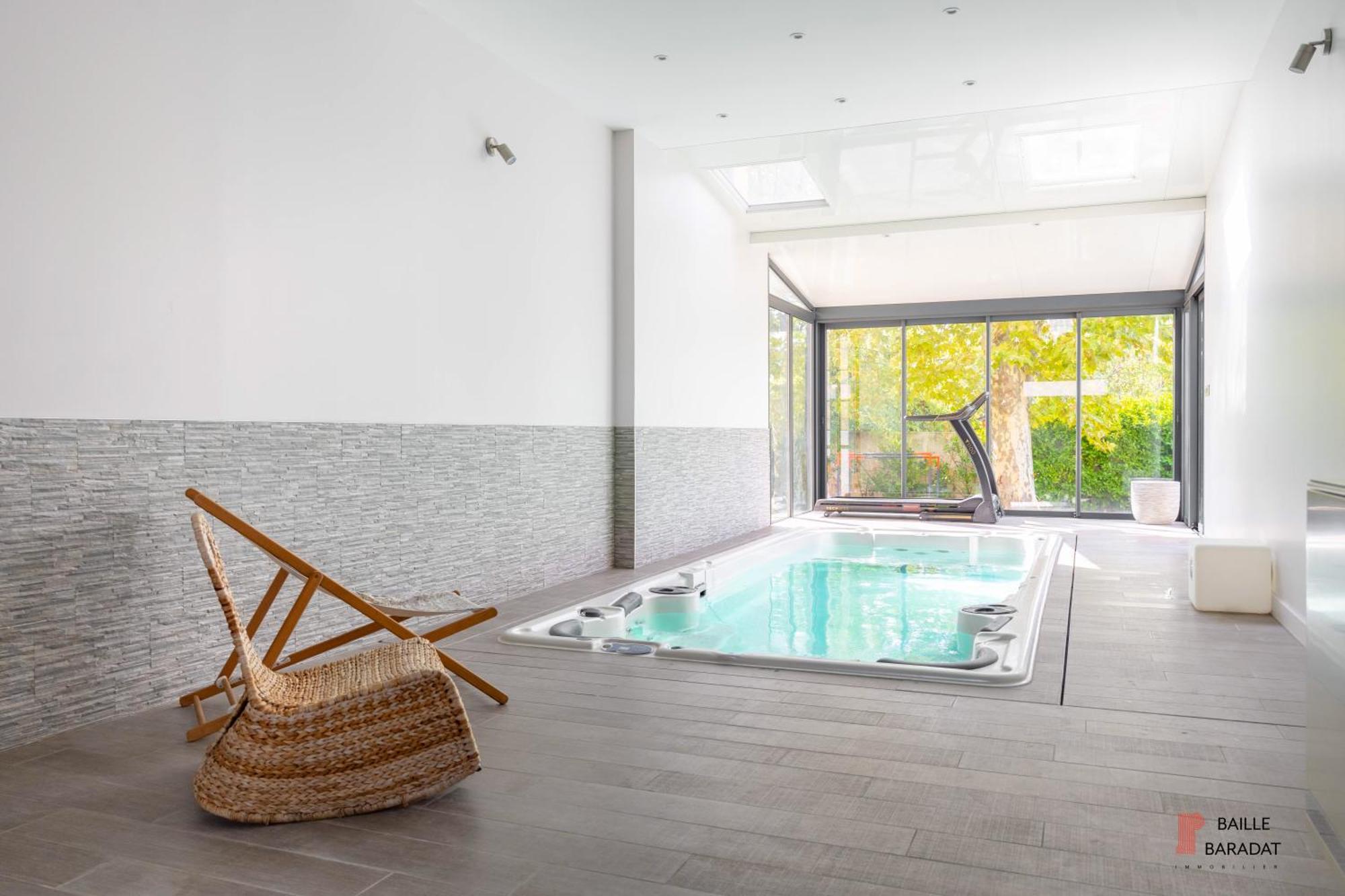 Queen Avec Jardin, Piscine Et Chauffe Interieur - 15 Couchages Villa *