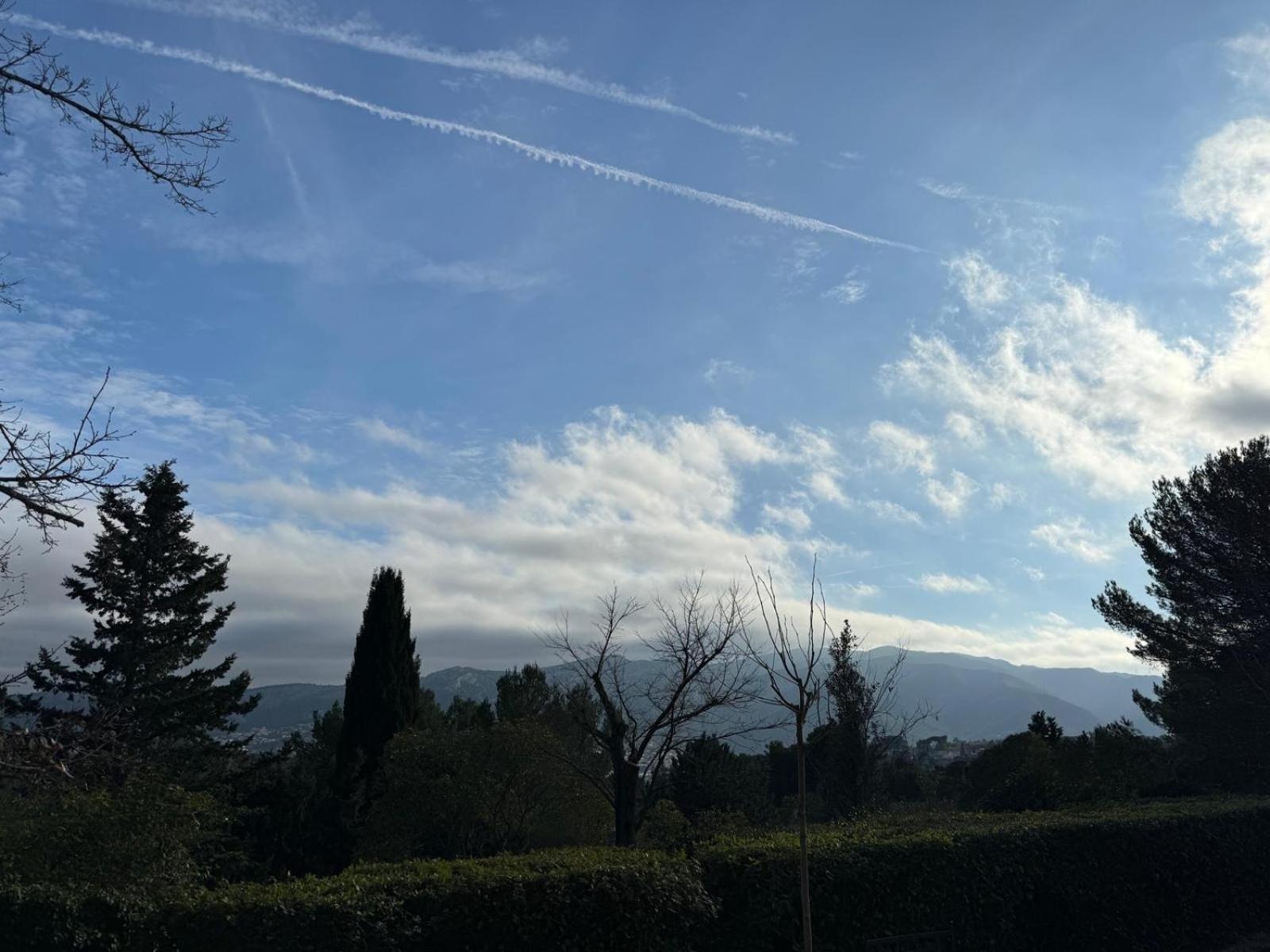 Bastide Provencale Avec Piscine Villa *