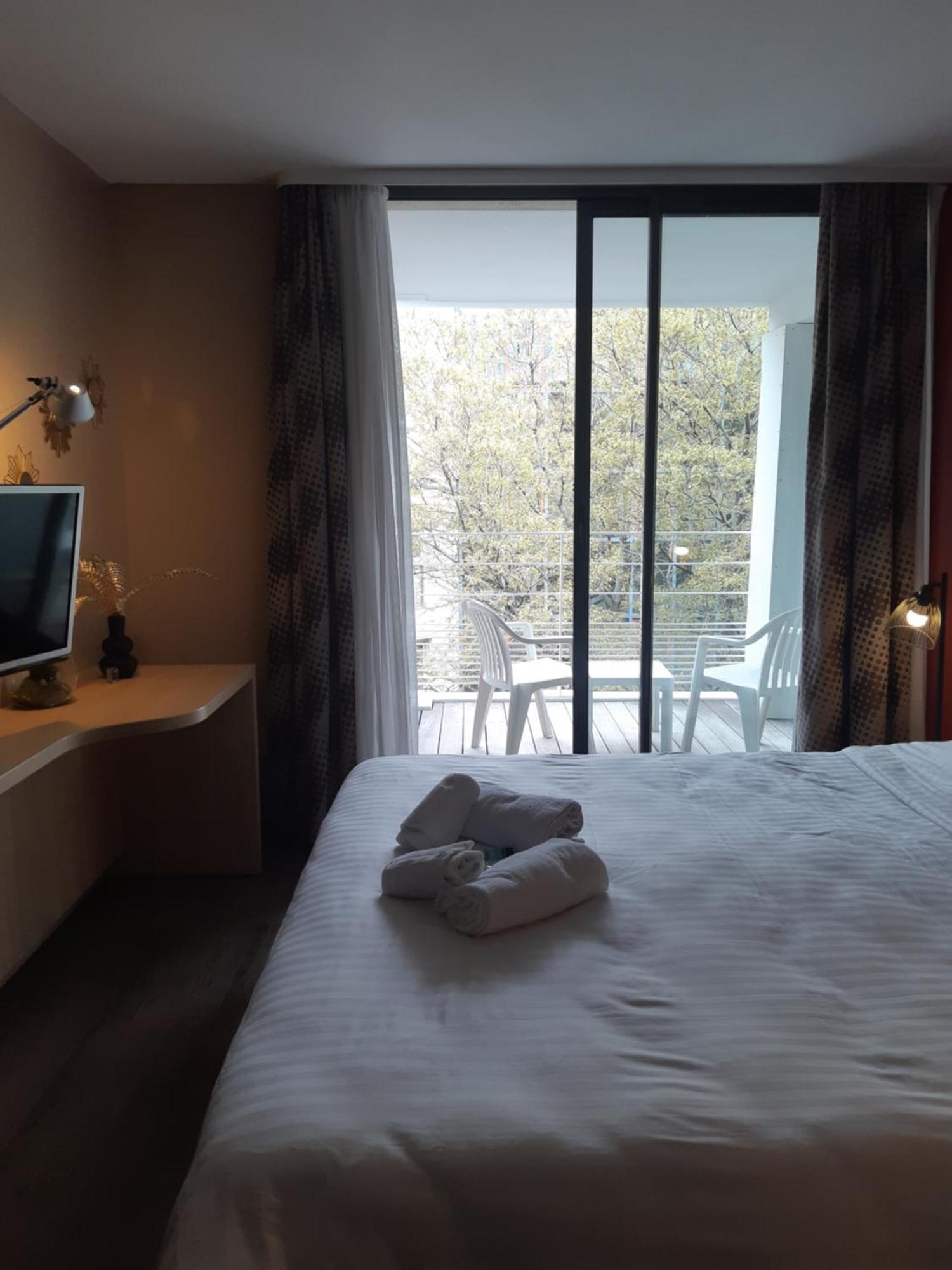 Beau Prado Parc Piscine Stade Appartement *