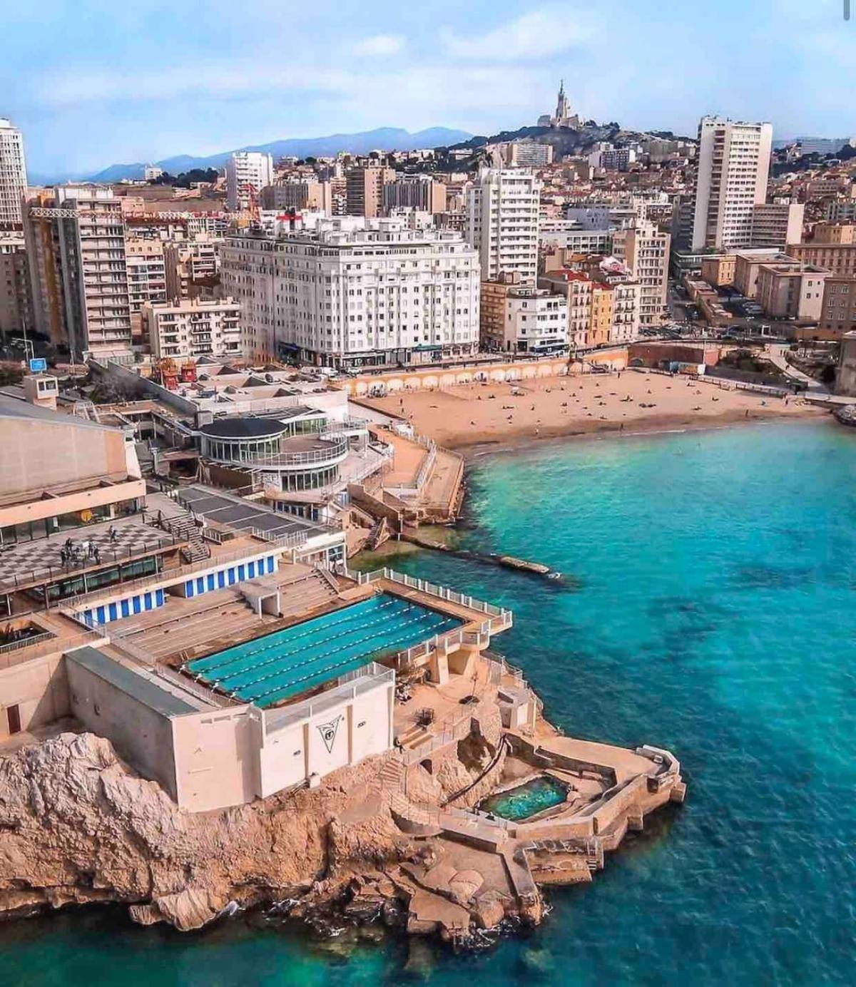 Refait A Neuf Entre Et Vieux Port