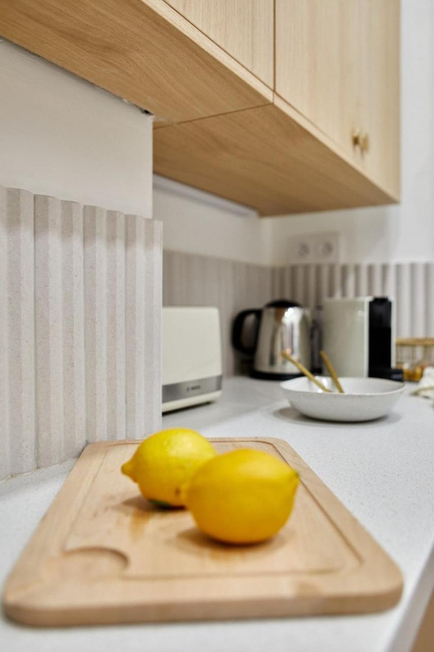 Appartement Refait A Neuf Entre Et Vieux Port
