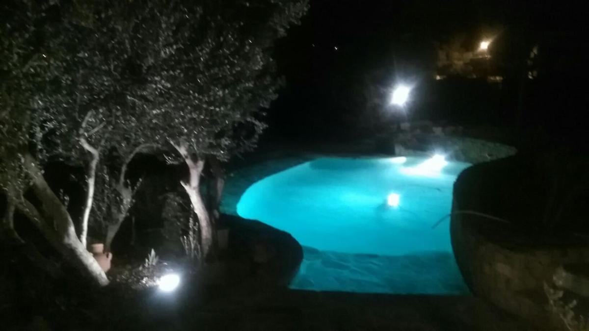 Villa 140 M2 Piscine Jardin 5 Personnes Et Un Bebe *
