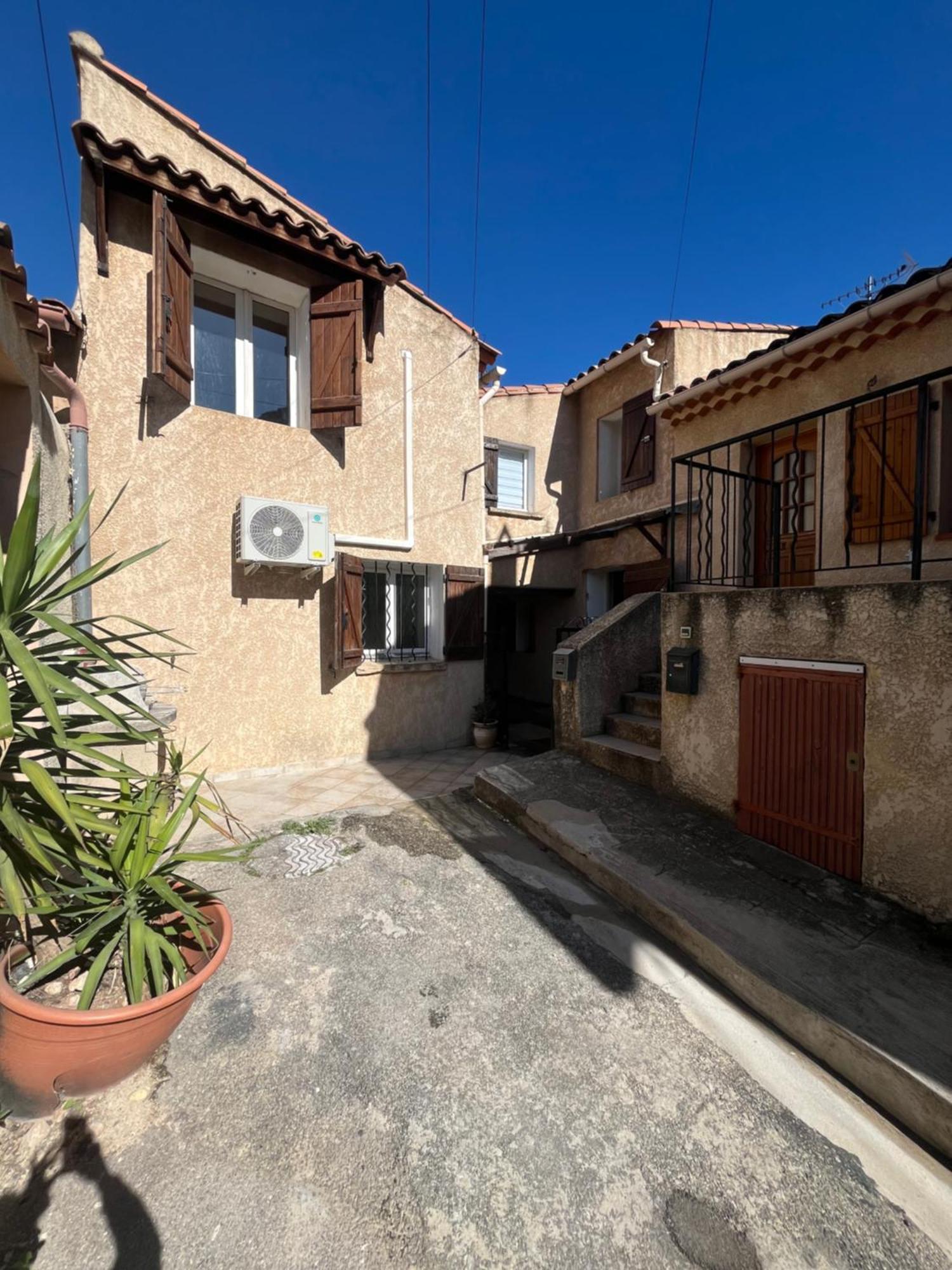 Hébergement de vacances Maison De Chateau Gombert *