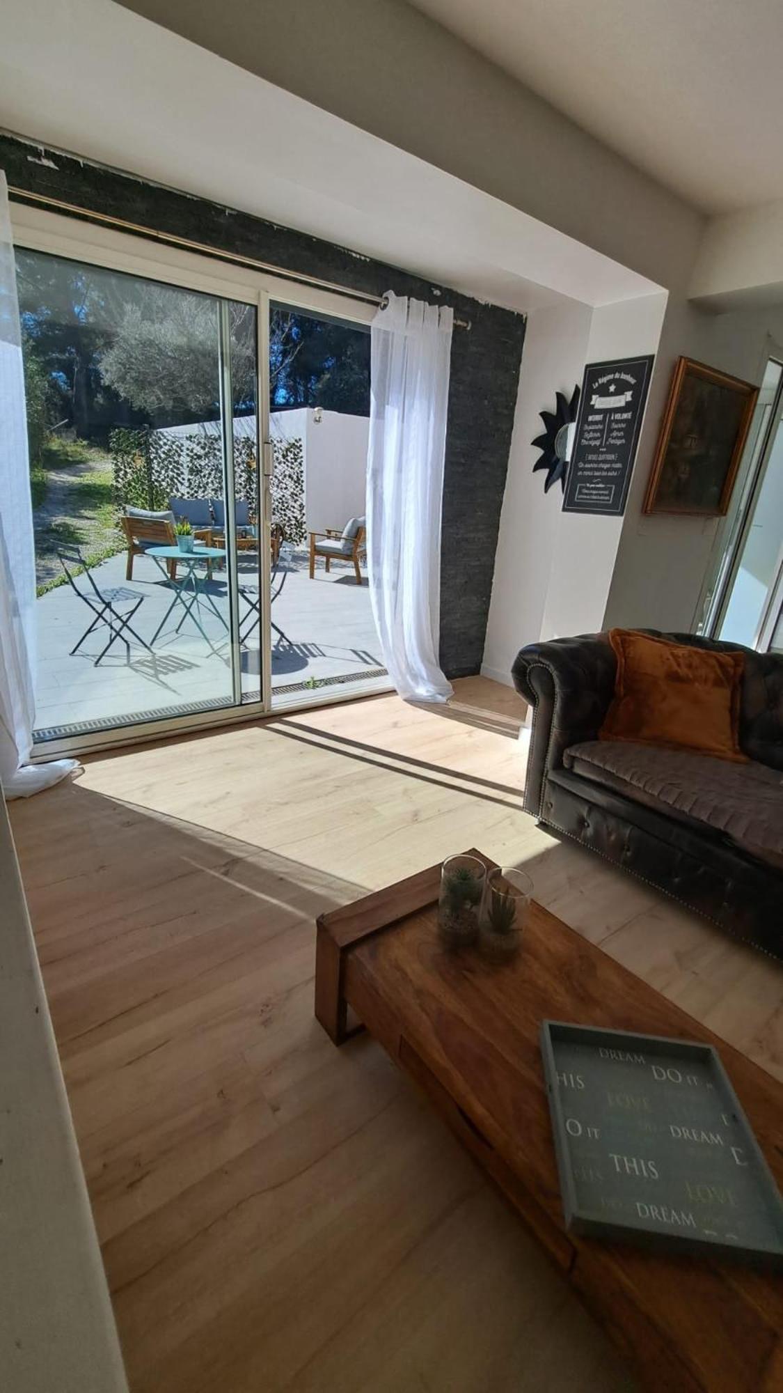 Appartement T2 Avec Terrasse Calme Absolue Dans Marseille