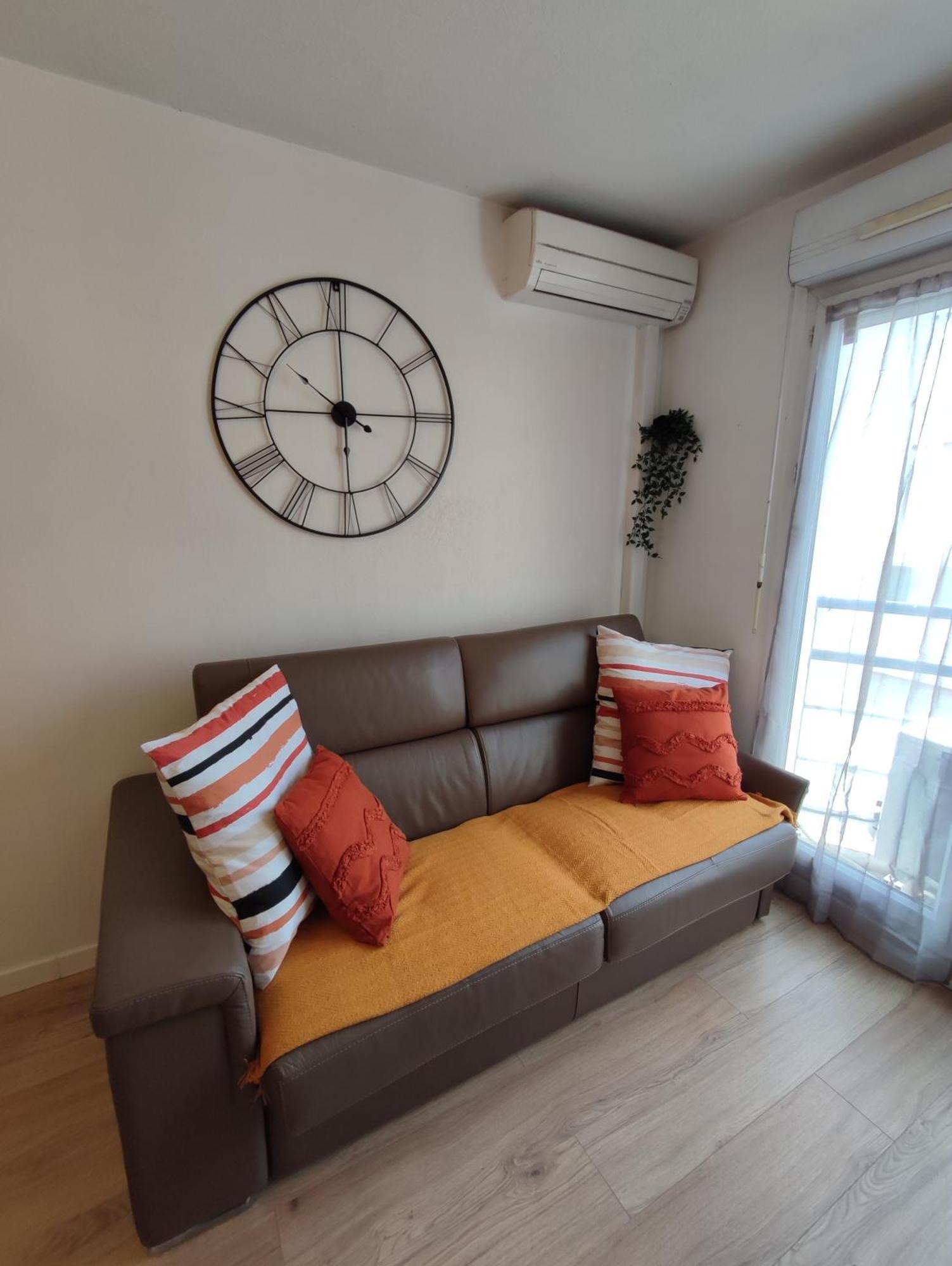 Climatise Avec Parking A 6min A Pied De La Gare St Charles Apartment Marseille