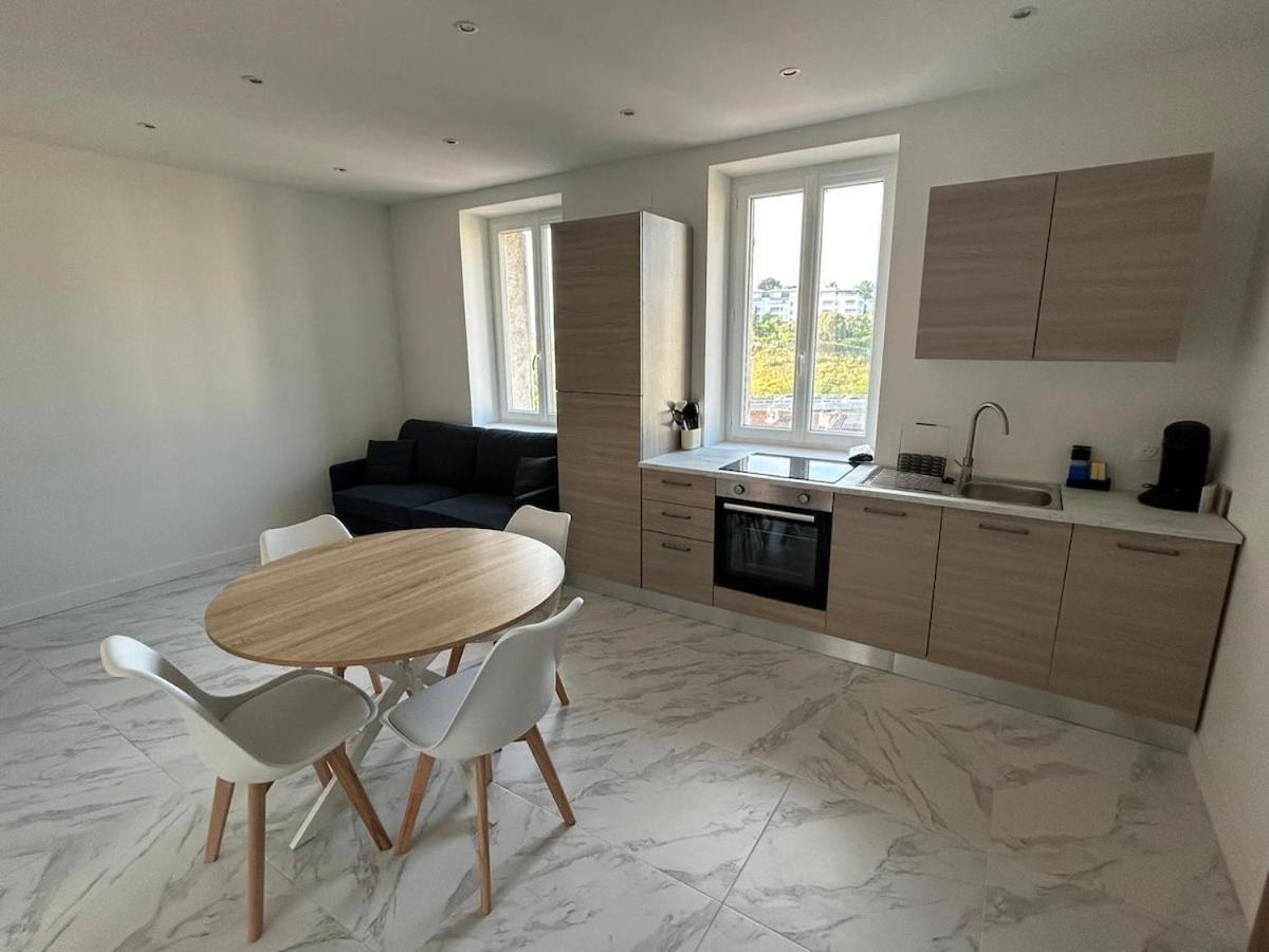 Appartement T3, Wi-fi ,climatise 2eme Etage Et Dernier Etage