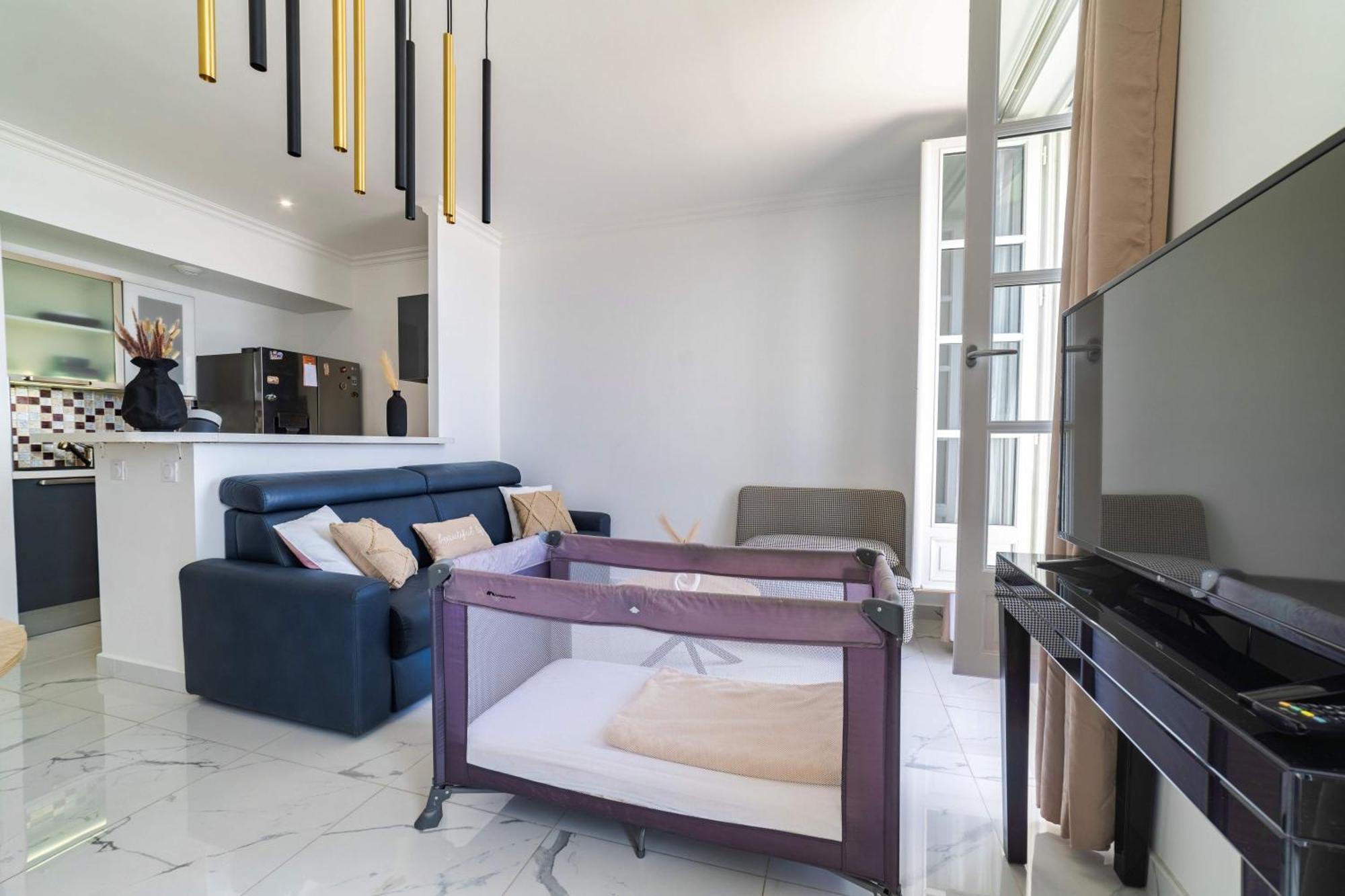 Luxueux A La Joliette Avec Vue Marseilles