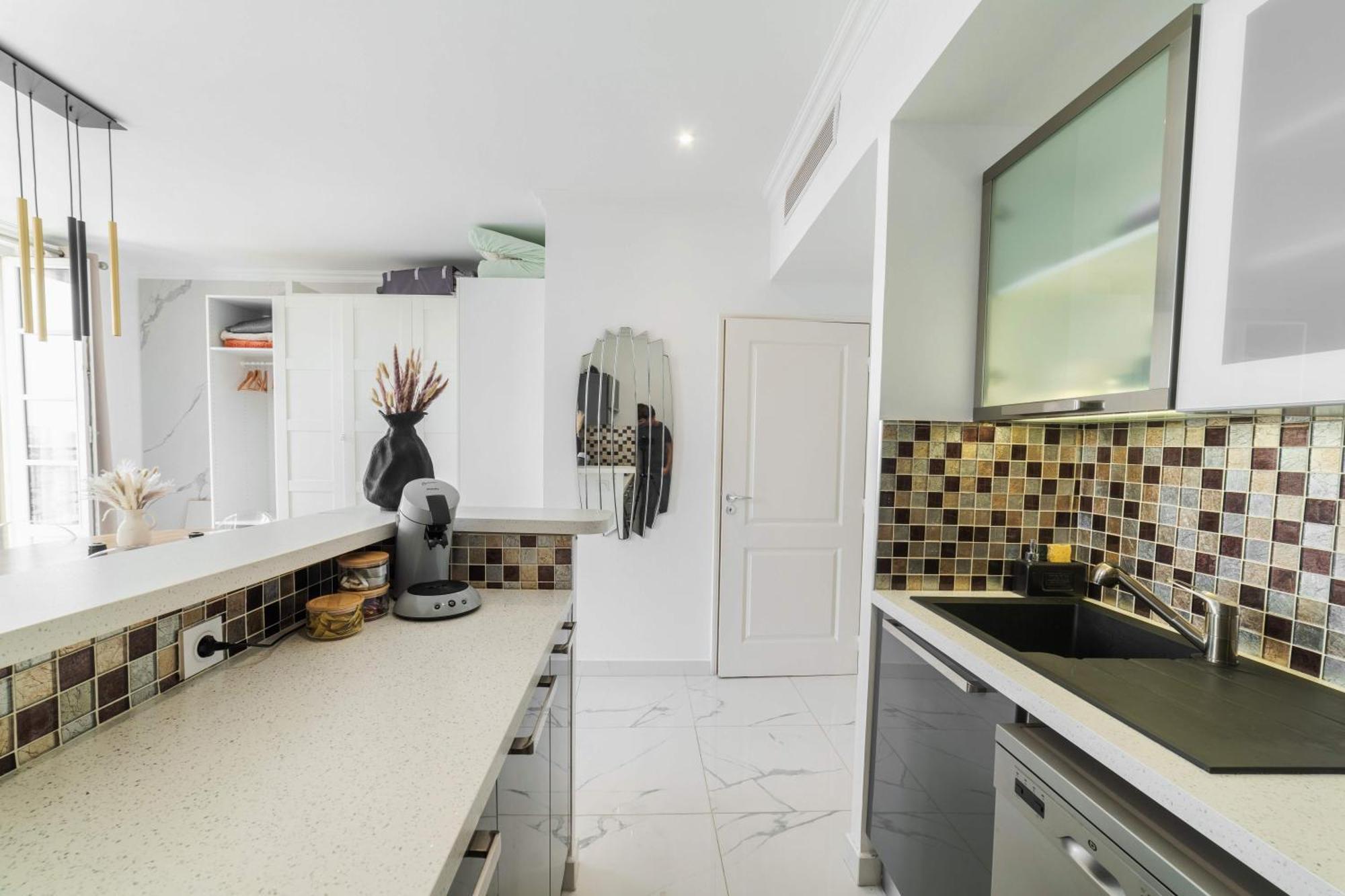 Luxueux A La Joliette Avec Vue * Marseilles