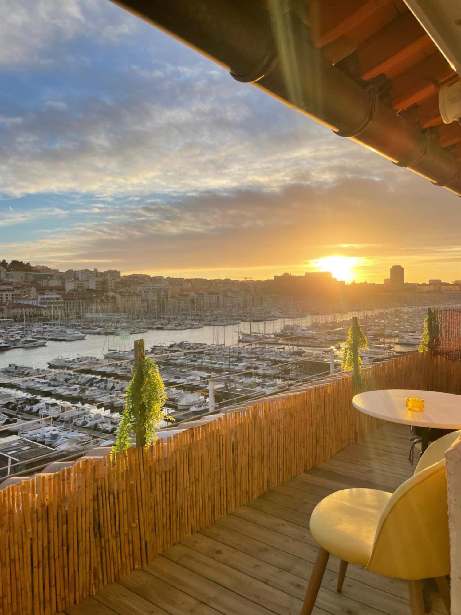 Vue Imprenable Vieux-port Et Notre Dame Auberge de jeunesse Marseille