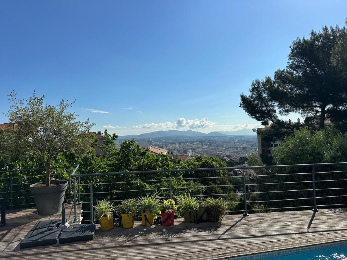 Avec Piscine Privee Et Vue Panoramique Marseille