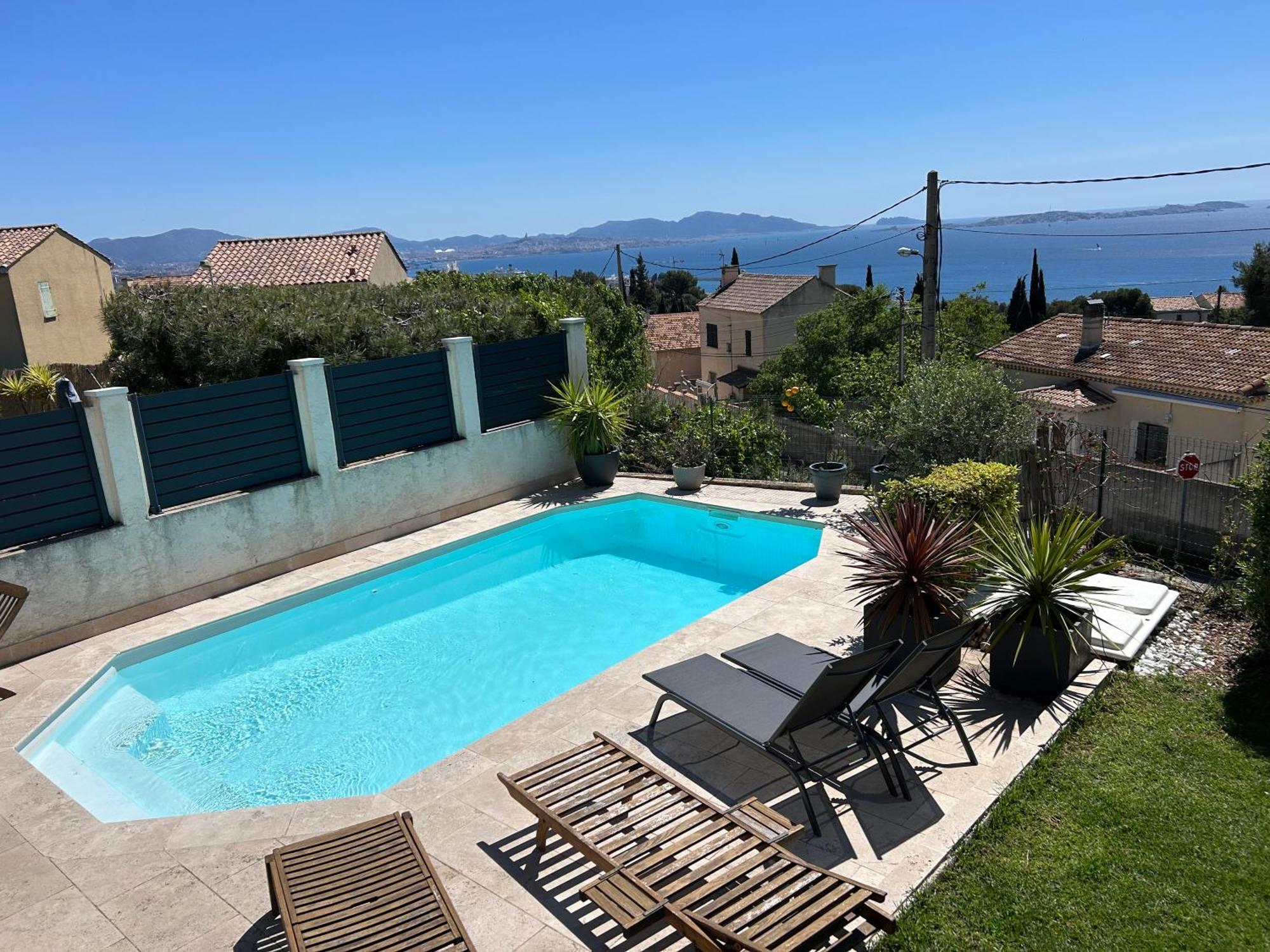 Maison Entierement Climatisee Vue D'exception Et Rade De Avec Piscine 8 Personnes Villa *