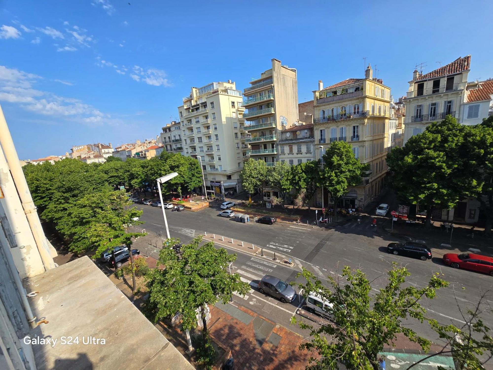Des Allees Marseilles