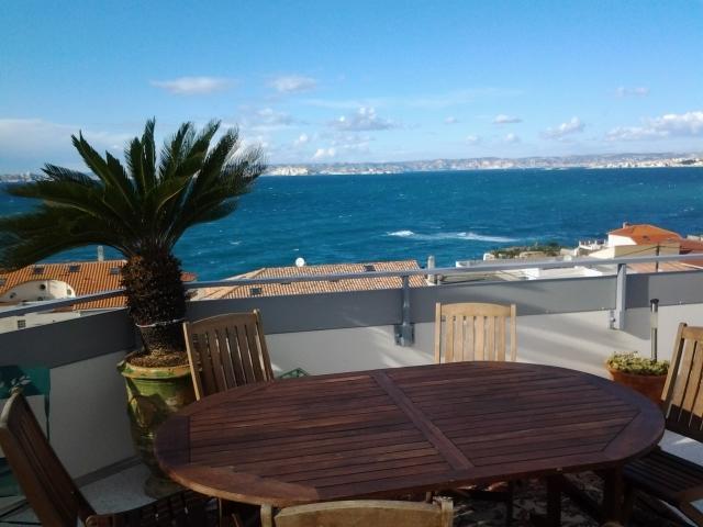 Bleu Calanques Couette-café 3*