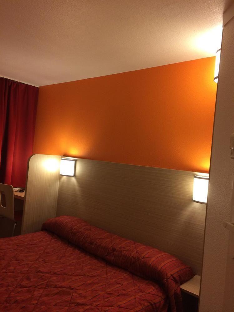 Premiere Classe La Valentine Hotel *
