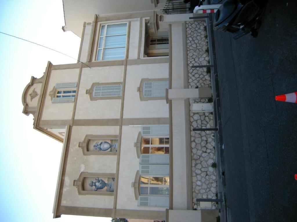 Valflor D'hotes Et Frühstückspension 3*