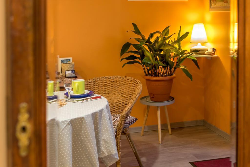 Les De Jeannette Couette-café Marseille