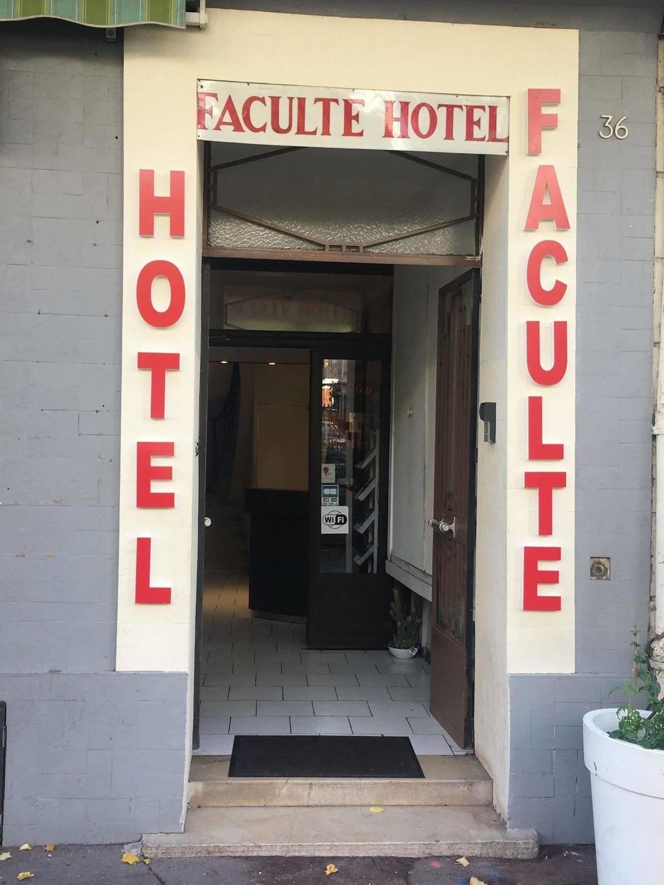 De La Faculte Hotel *