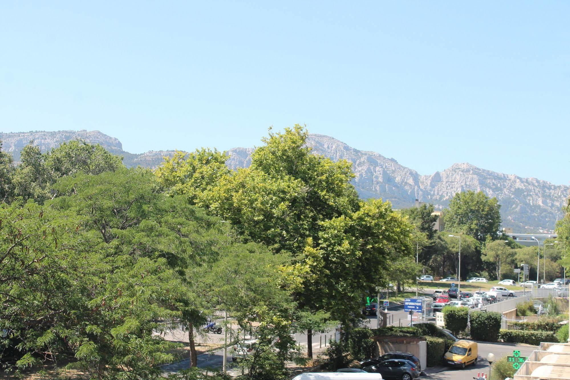 Services Calypso Calanques 3*