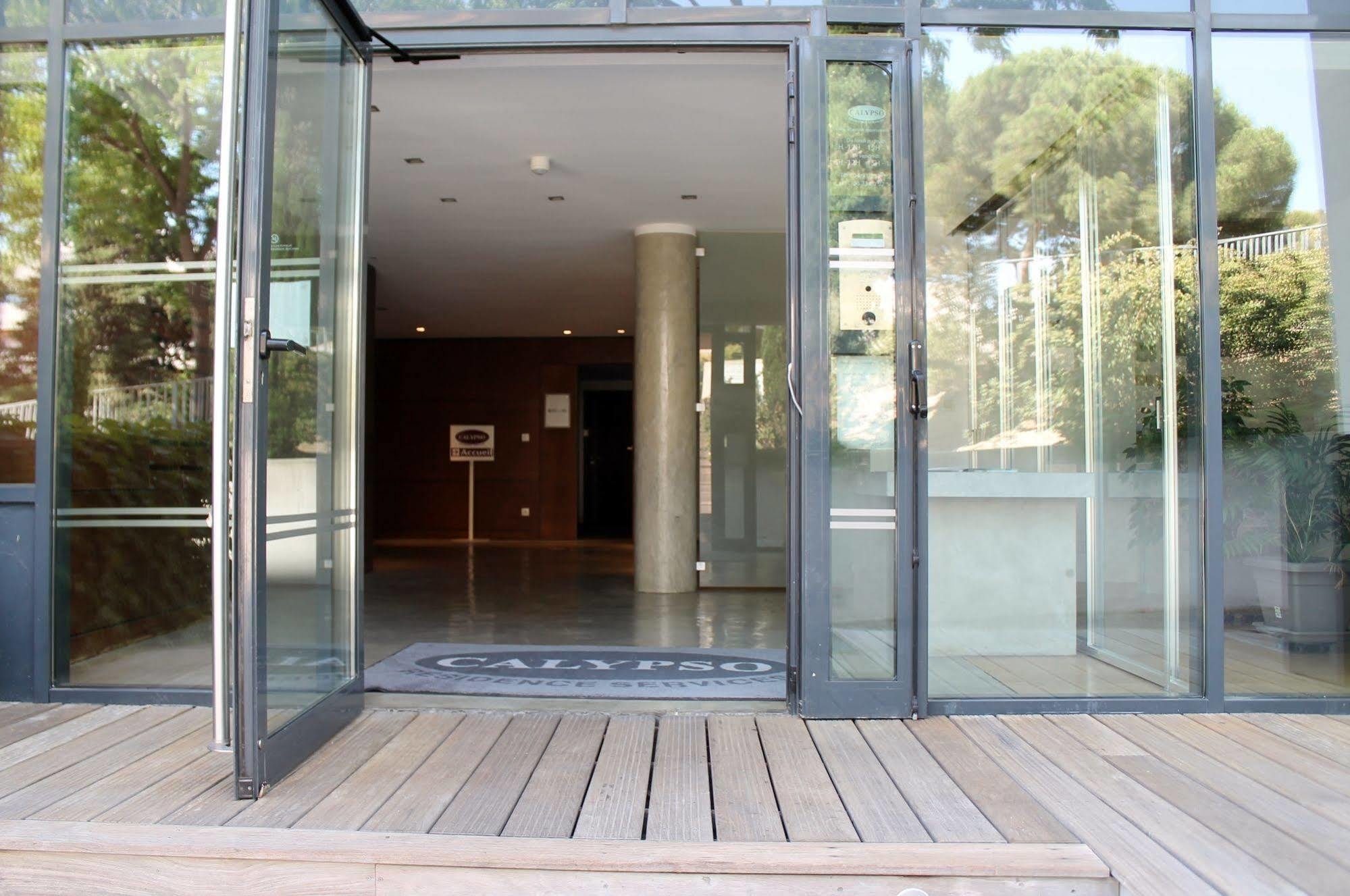 Services Calypso Calanques Hotel 3*