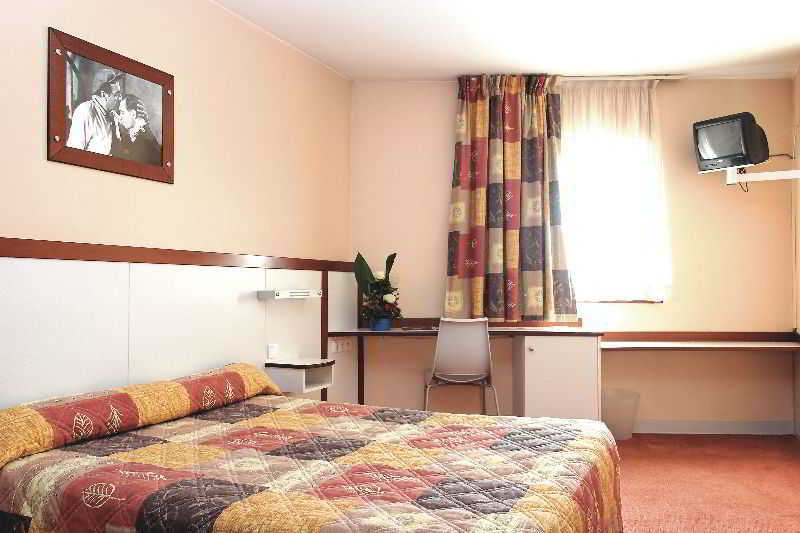 Greet Parc Chanot Velodrome Hotel 2*