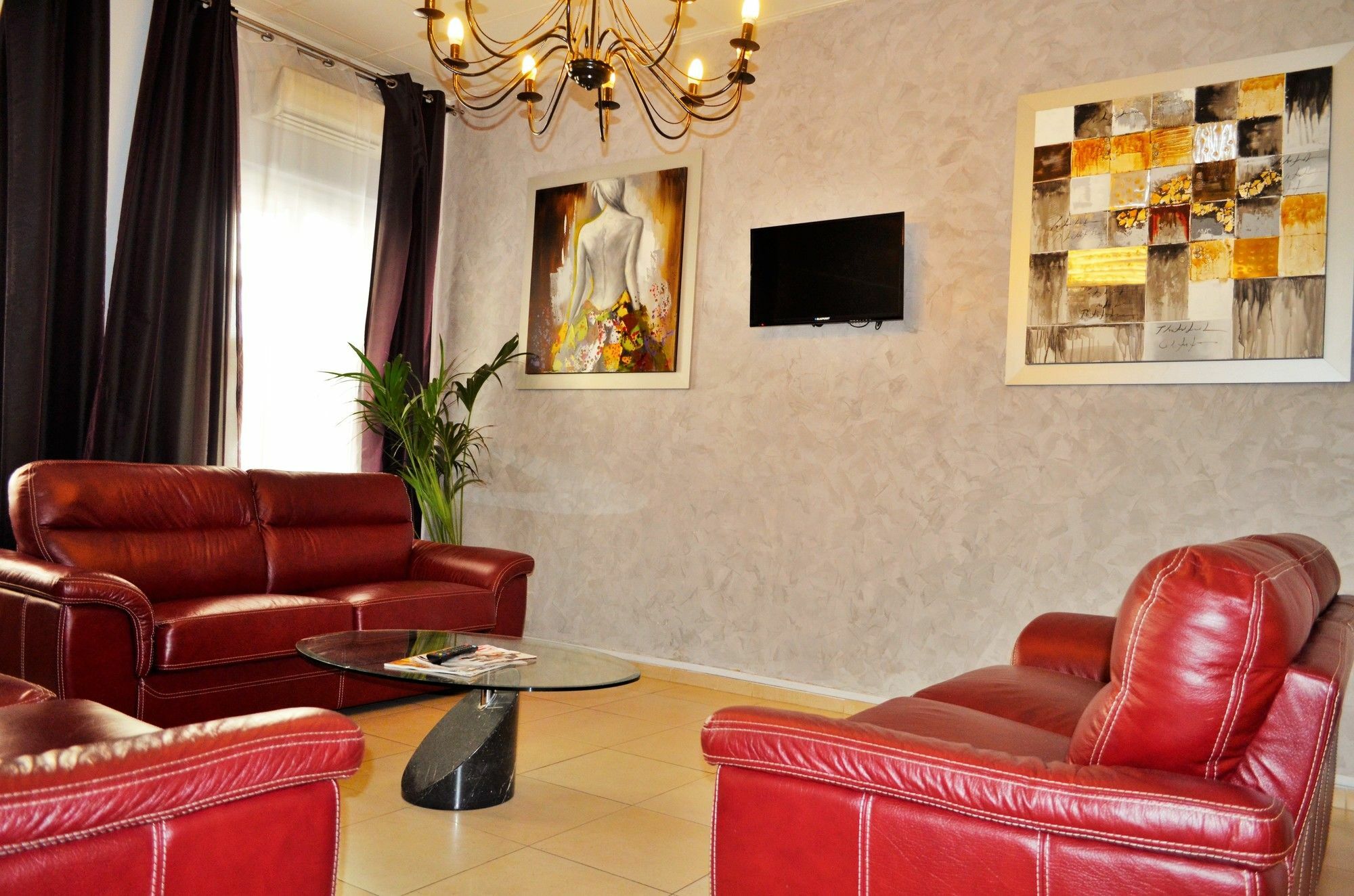 Hotel Paradis - Centre Prefecture 2*
