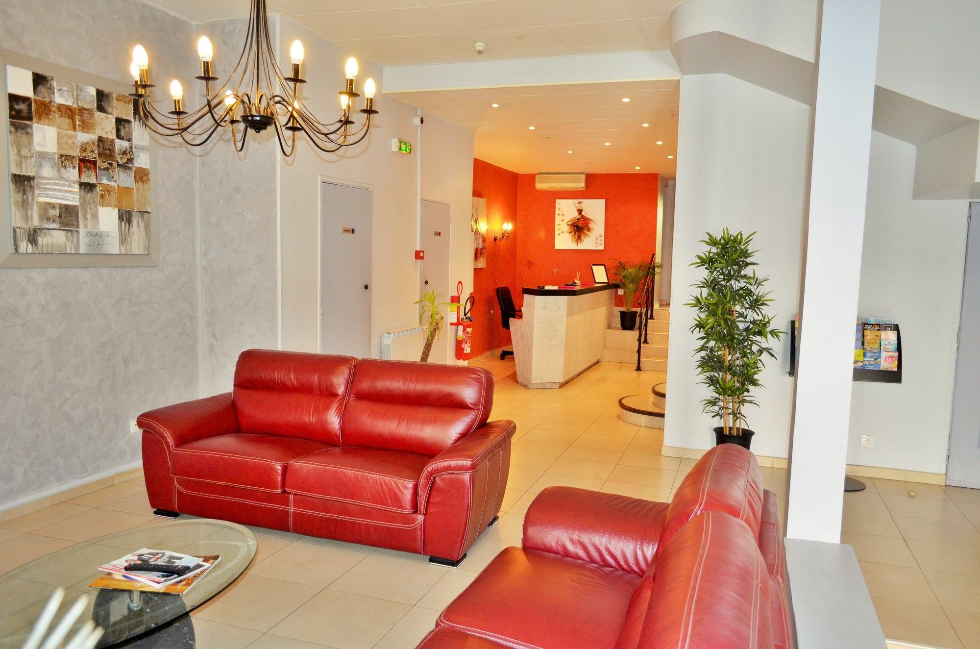 Paradis - Centre Prefecture Hotel 2*
