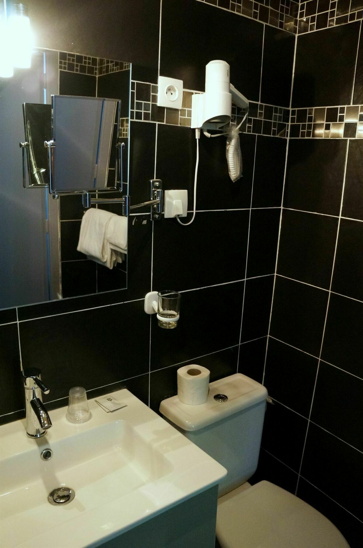 Hotel Paradis - Centre Prefecture Marseilles
