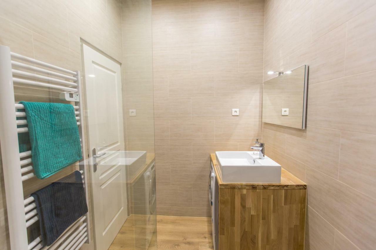 Appartement T2 Cosy 100m De L'hopital Européen *