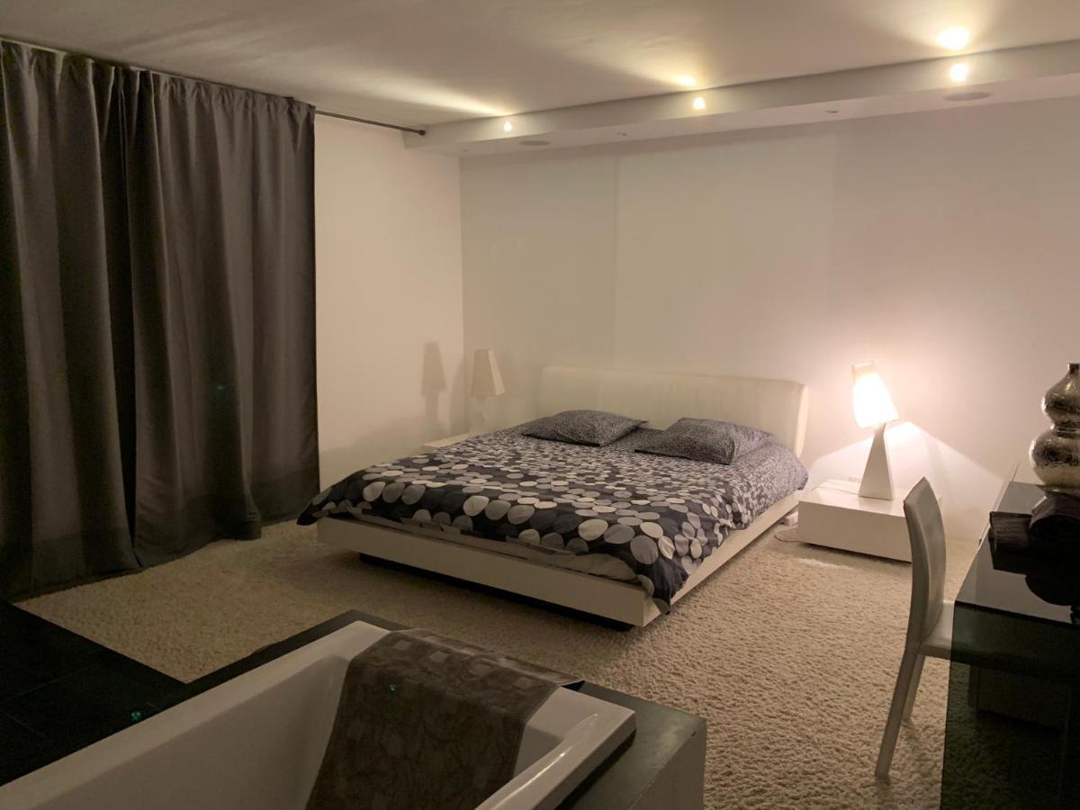 Loft Vue Apartment Marseilles