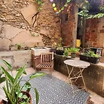 Petit Studio Tres Calme Proche Du Centre