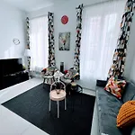 Esprit Mediterraneen - Confort & Vue - Quartier Vivant A Marseille