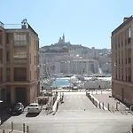 Le Petit Panier La Boutique Studio familial Vieux-Port by MaisonMars