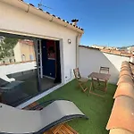 Perle Au Milieu Du Panier Avec Terrasse Magnifique