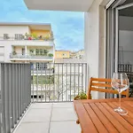 Appart 1 Ch Avec Balcon Et Parking A La Joliette