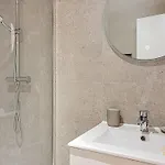 Appartement Cosy A La Rotonde - Lumineux - Les Freres De La Loc\'
