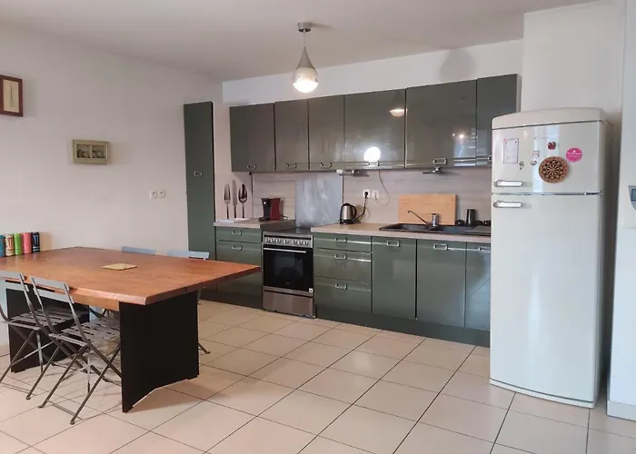 Le Village 76 M2 Climatisation 1Er Arrondissement Gare A Pied