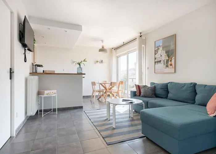 Bel Appart Moderne Et Lumineux Canebiere, Pour 4 Personnes