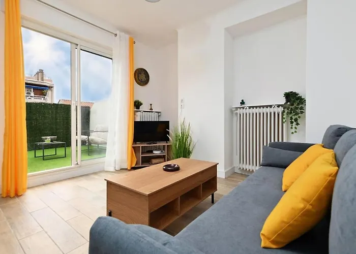 Charmant Appartement 2 Pieces Avec Balcon