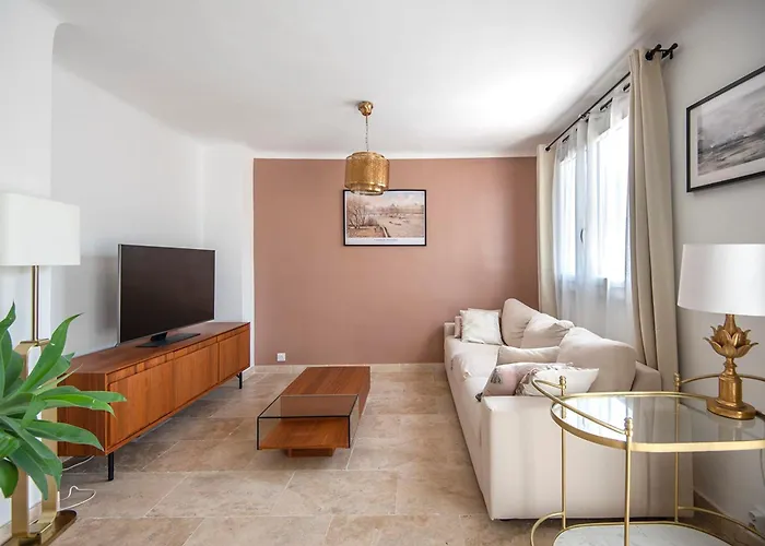 Beautiful Apartment Of 65 M2 In The 8Th Marseille