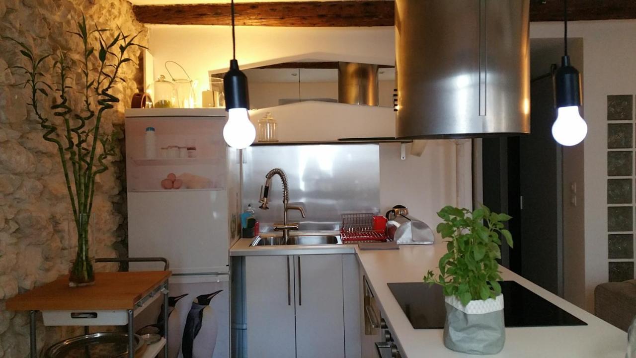 Apartment Sur Le Vieux Port