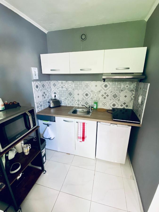 Apartment Studio Proche Plage Et Calanques Excursion Bateau Possible Marseilles