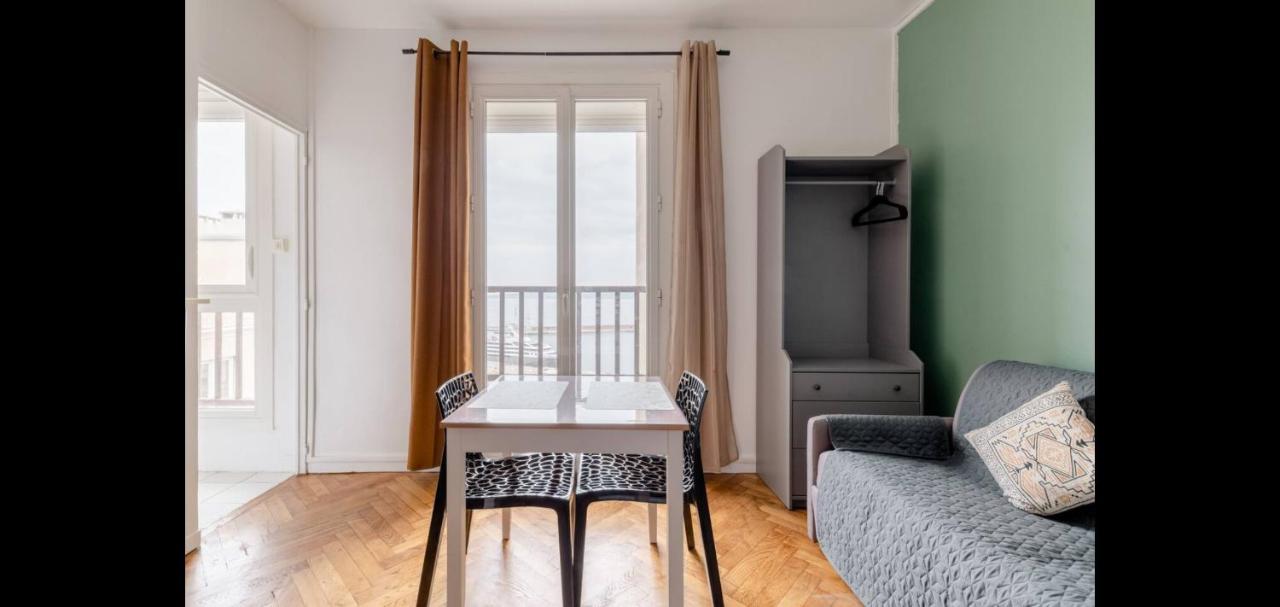 Vieux-port, Panier, Magnifique Avec Vue Sur Marseilles